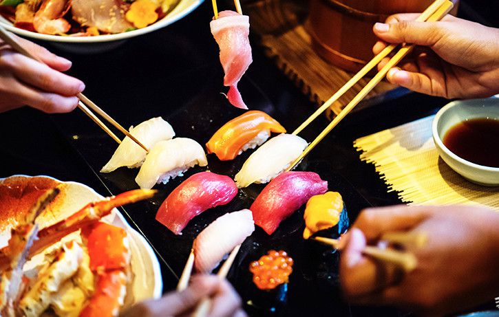 美味しさや形の美しさ、健康食としての魅力など多彩な価値で人の心を捉えて離さない寿司
